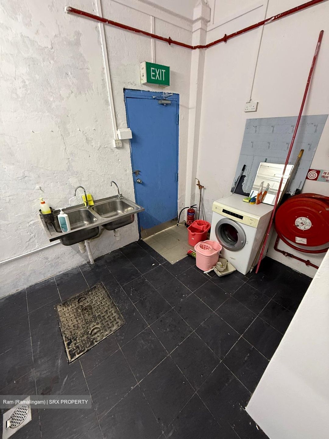 Upper Paya Lebar Road (D19), Shop House #463540541